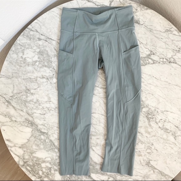 Lululemon Fast and Free Crop Size 4 - Picture 4 of 8